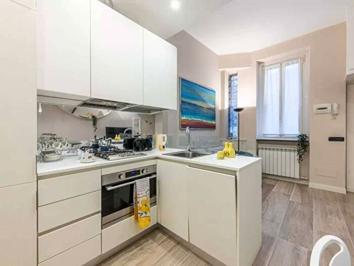 Appartamento monolocale in affitto in Via Correggio, Amendola Buonarroti, Milano