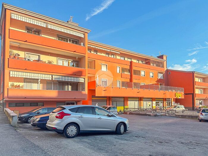 Appartamento trilocale in vendita in Via Libero Pierantozzi, Teramo