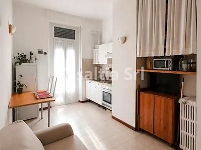 Appartamento bilocale in affitto in Via Francesco Brioschi, Milano