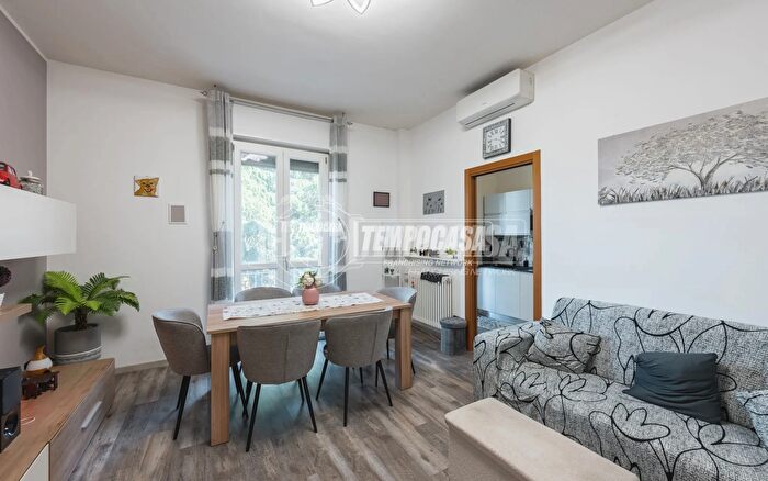 Appartamento quadrilocale in vendita in Via Meluzza, Dozza