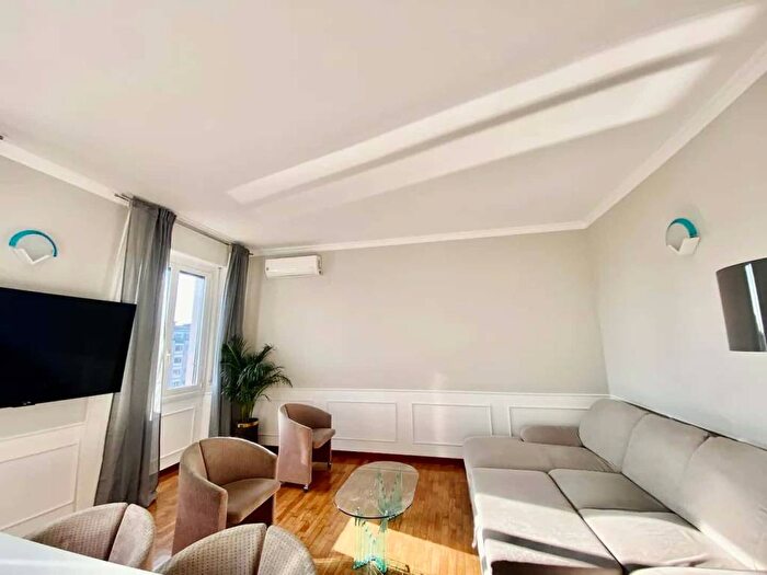 Appartamento trilocale in affitto in Viale Gabriele D'Annunzio, Corso Genova, Milano