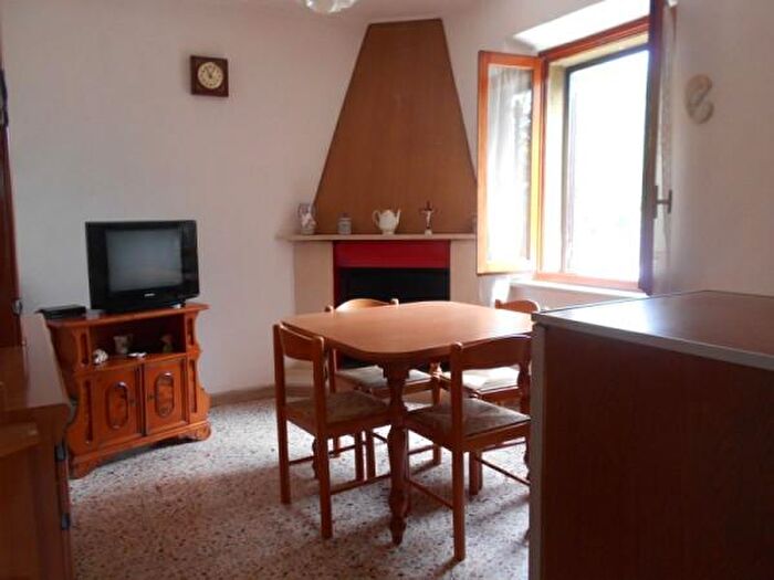 Appartamento con 6 locali in vendita in Via Ponte Pio, Jesi