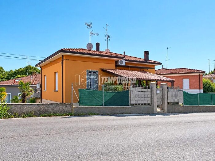 Appartamento trilocale in vendita in Vignola
