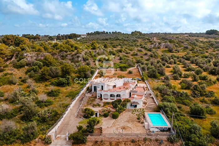 Casa con 14 locali in vendita in Strada Provinciale Snc, Ugento