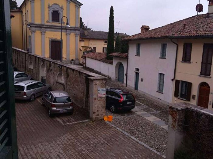Appartamento trilocale in affitto in Centro, Anzano del Parco