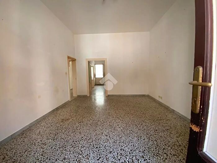 Appartamento trilocale in vendita in Via Giacomo Puccini, Grottaglie