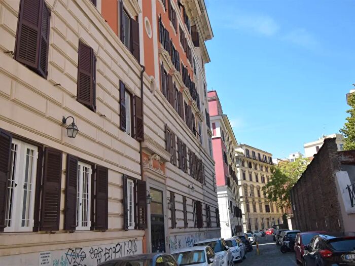 Appartamento bilocale in vendita in Via Pasquale Villari, Roma