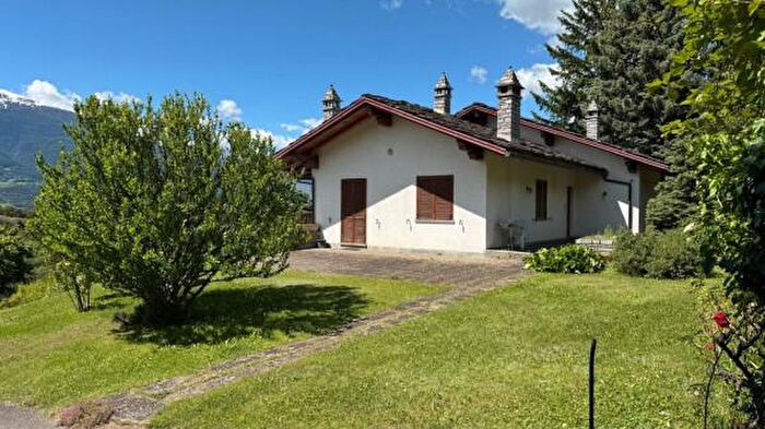 Casa con 6 locali in vendita in Località Croux, Saint Christophe