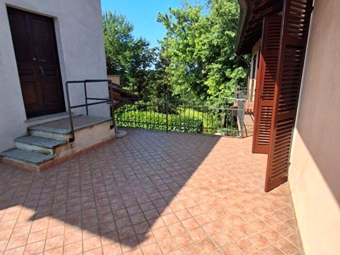 Appartamento trilocale in affitto in Via San Secondo, Centro, Castagnole Monferrato