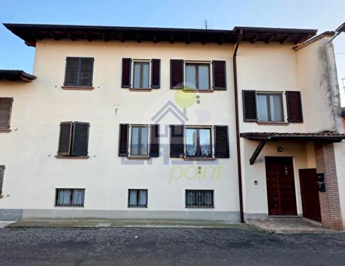Appartamento con 5 locali in vendita in Via Giovanni De Petri, San Bassano