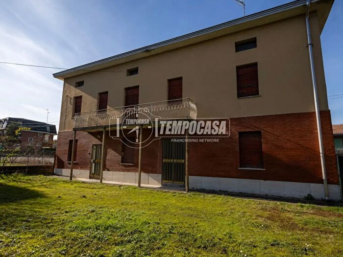 Casa quadrilocale in vendita in Via Guglielmo Marconi, Bibbiano