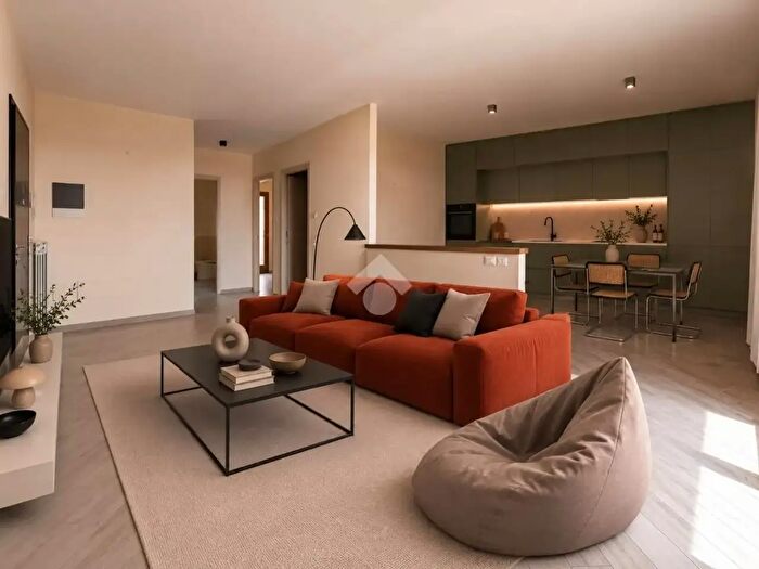 Appartamento quadrilocale in vendita in Via Pontestrada, Massa