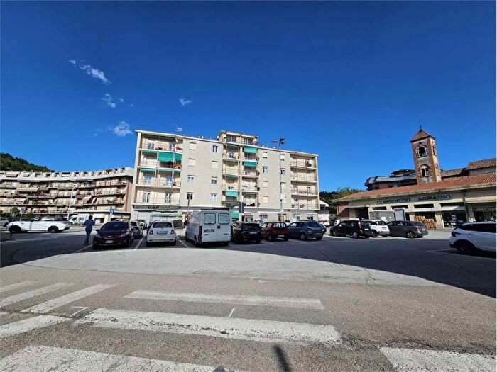 Appartamento con 5 locali in vendita in Piazza dei cappuccini, Centro, Ceva