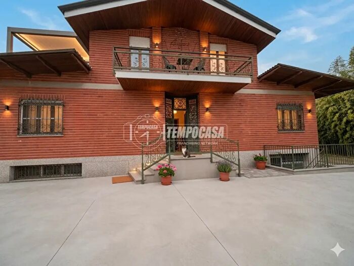 Appartamento con 7 locali in vendita in Gropello Cairoli