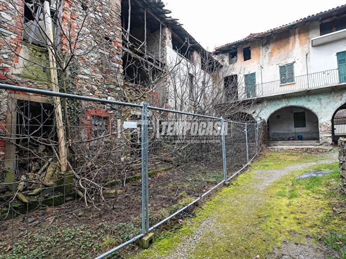 Appartamento quadrilocale in vendita in Annone Di Brianza