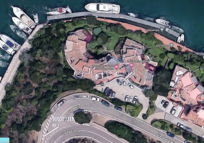 Appartamento trilocale in vendita in Via Stella Maris, Arzachena