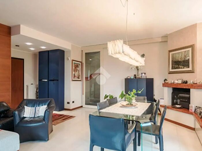 Appartamento in vendita in Desenzano Del Garda