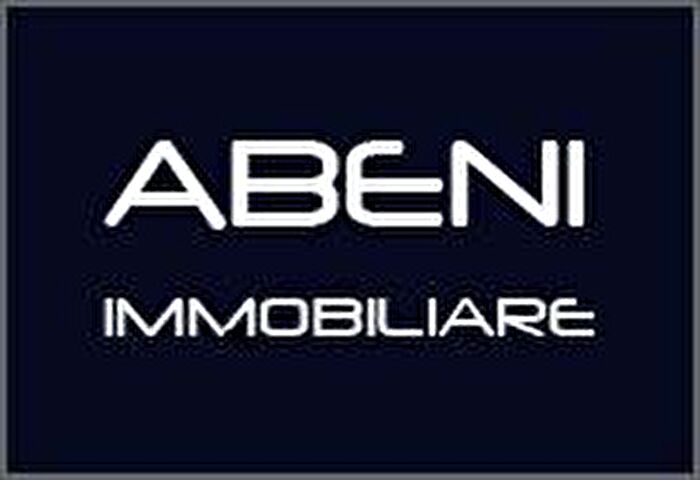 Casa con 6 locali in affitto in via Alessandro volta, Centro, Padenghe sul Garda