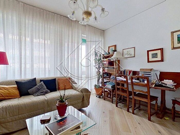 Appartamento quadrilocale in vendita in Via Giuseppe Tartini, Novoli, Firenze