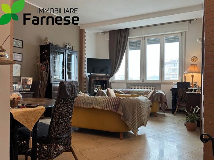 Appartamento quadrilocale in vendita in Piacenza