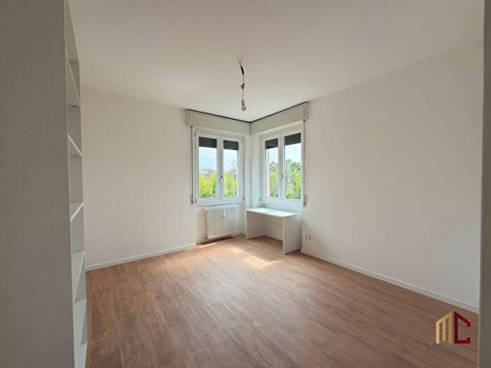 Appartamento quadrilocale in affitto in Via Leopoldo Marchetti, Pezzotti Meda, Milano
