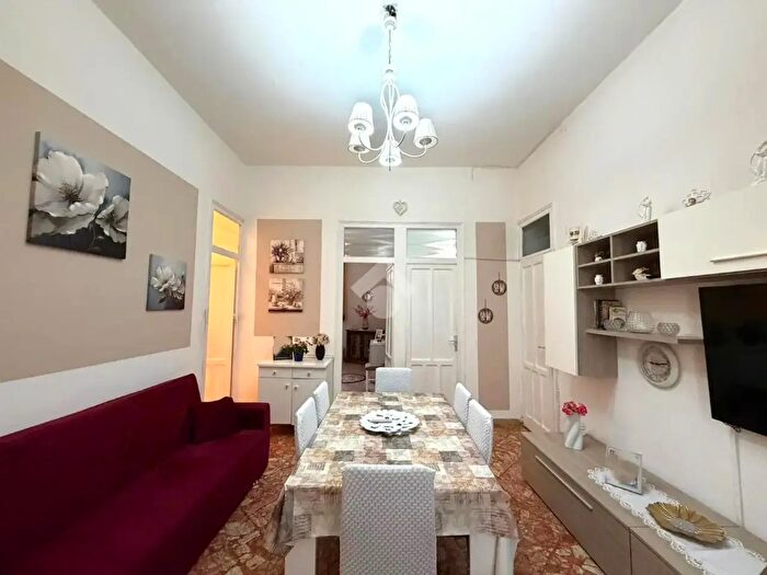 Appartamento bilocale in vendita in Via San Martino, Ficarazzi