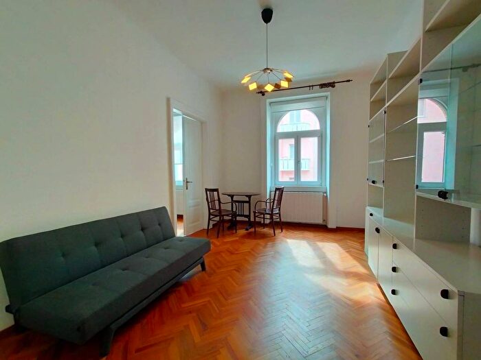 Appartamento trilocale in affitto in Via dei Piccardi, Settefontane, Trieste