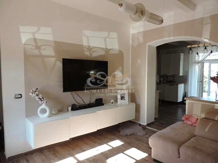 Casa con 6 locali in vendita in San Giuliano Terme