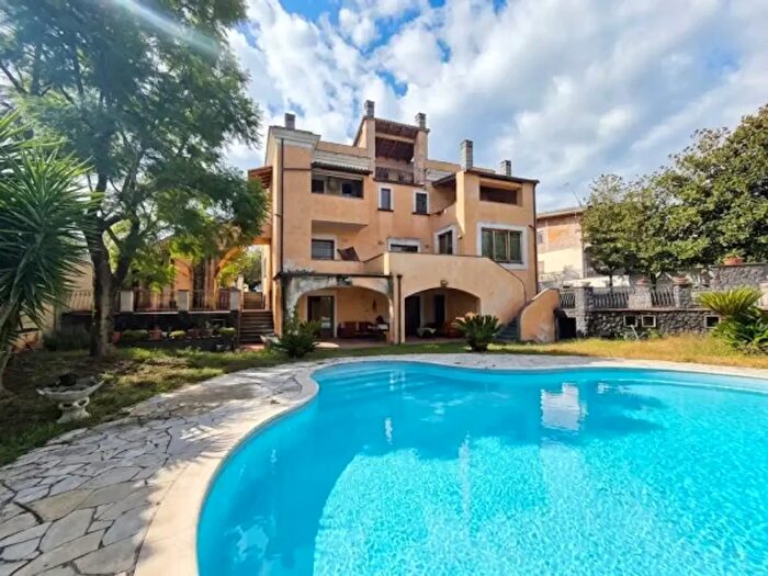 Casa con 5 locali in vendita in Via Vittorio Iovino, Poggiomarino