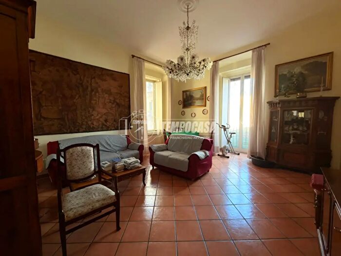 Appartamento quadrilocale in vendita in Napoli