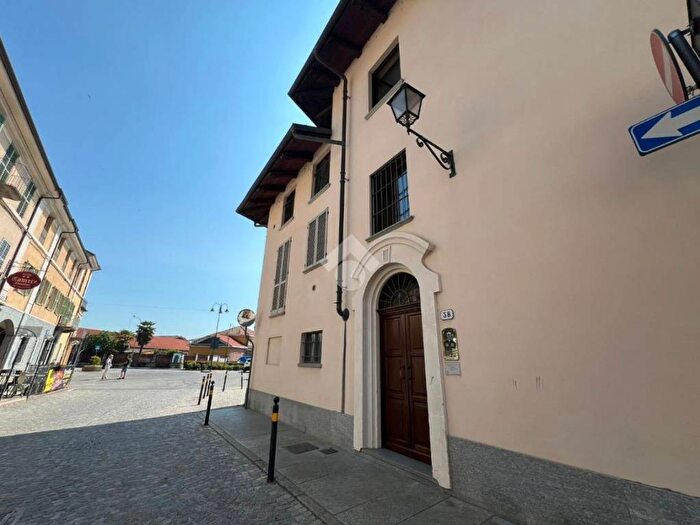 Appartamento trilocale in affitto in Via Vittorio Emanuele II, Centro, Revello