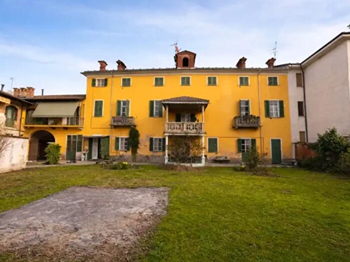 Casa con 6 locali in vendita in Via Oscar Milano, Sanfre