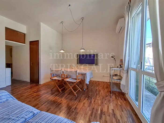 Appartamento trilocale in vendita in Lerici