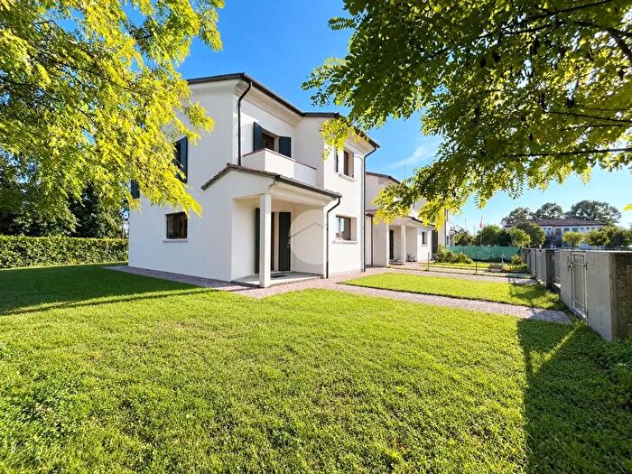 Casa quadrilocale in vendita in Via Valdrigo, San Biagio Di Callalta