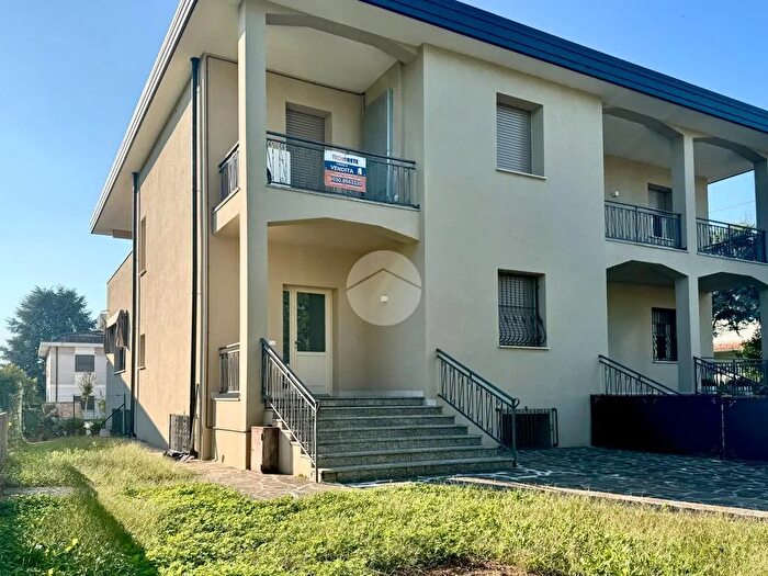 Casa quadrilocale in vendita in Via Chiari, Castelcovati