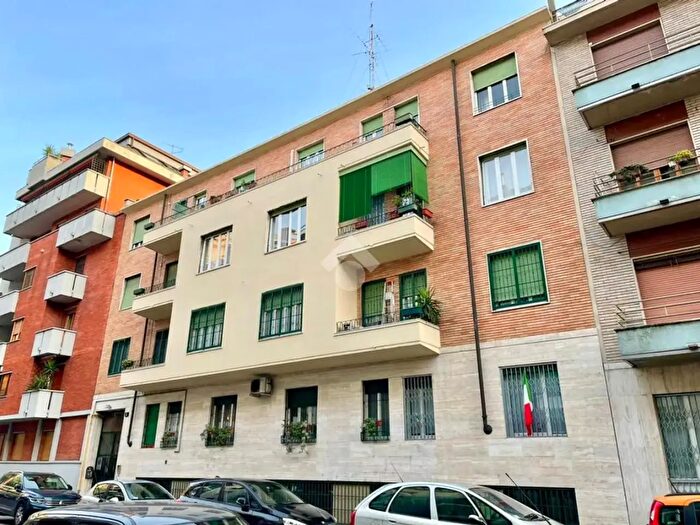 Appartamento bilocale in affitto in Via Niccodemi, Milano