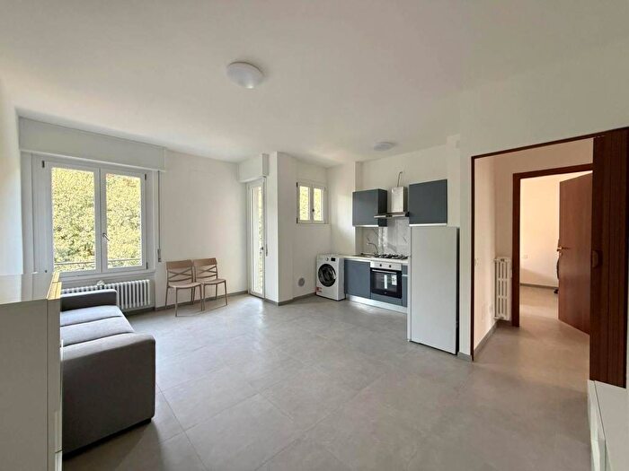Appartamento trilocale in affitto in Viale Omero, Corvetto, Milano