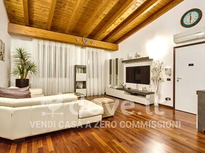 Appartamento quadrilocale in vendita in Via Caduti di Nassiriya, Baricella