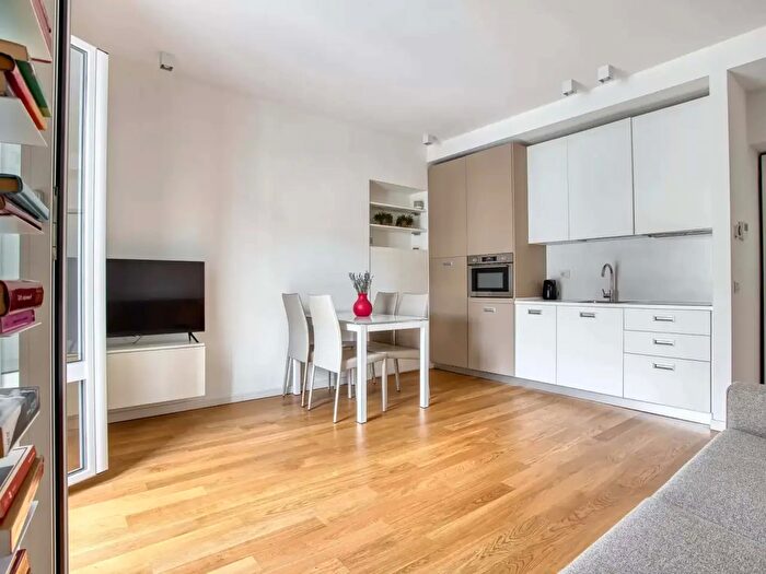 Appartamento monolocale in affitto in Via Messina, Milano