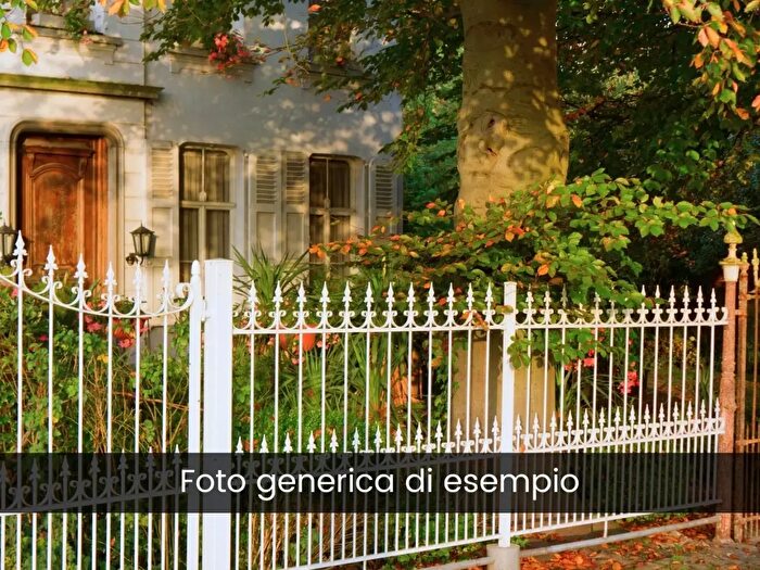 Casa con 7 locali in affitto in Cesena