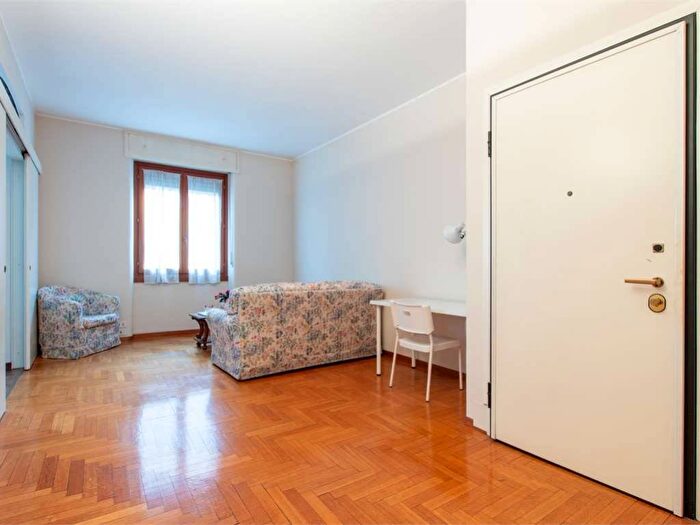 Appartamento trilocale in affitto in VIA MARTINENGO, Bologna Sulmona, Milano