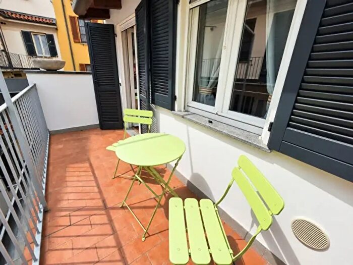 Appartamento bilocale in vendita in Via Edmondo De Amicis, Milano