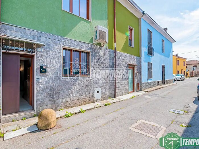 Appartamento trilocale in vendita in Via Lambro Mairano, Casaletto Lodigiano