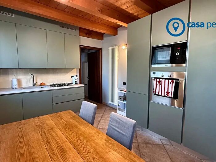 Appartamento trilocale in vendita in Via Giuseppe Garibaldi, Arqua' Polesine