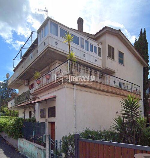 Appartamento bilocale in vendita in Via Celleno, Roma