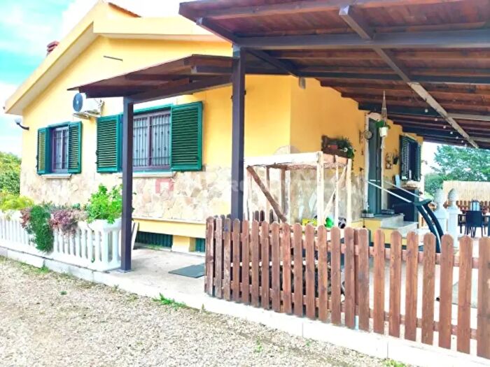 Casa quadrilocale in vendita in Via Camporeale, Foggia