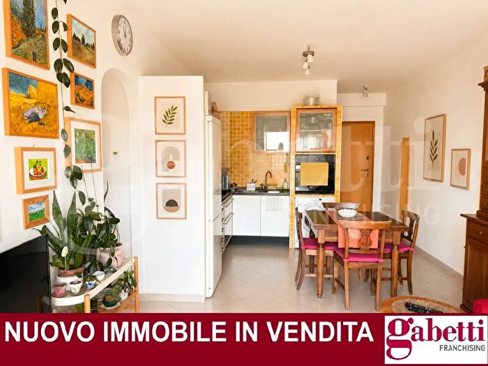Appartamento trilocale in vendita in Via del Biancospino, Latina