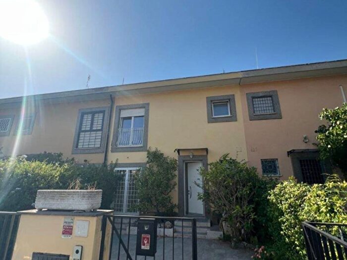 Casa quadrilocale in affitto in Via Polignoto, Casal Palocco, Roma