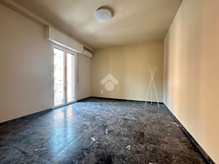 Appartamento trilocale in affitto in Via poerio, Ponte Crencano, Verona