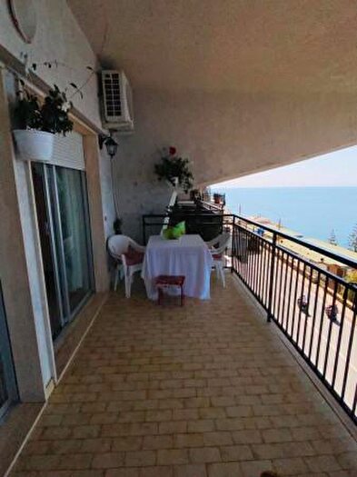 Appartamento trilocale in vendita in Via Aurelia Ponente, Ospedaletti